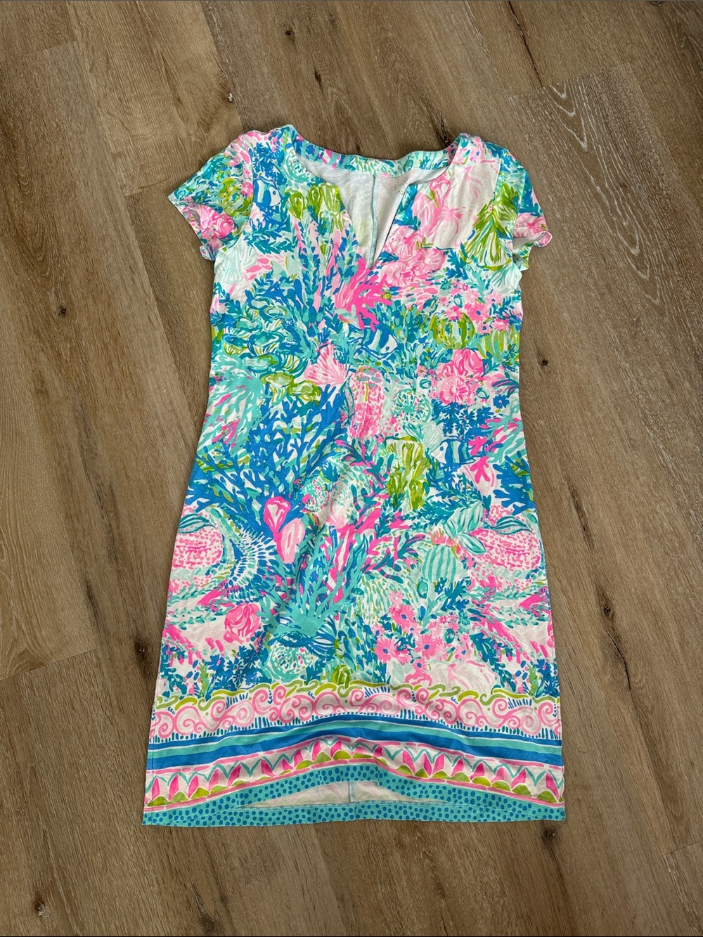 Lilly Pulitzer Multicolor Tropical Print Top in Teal, Pink & Aqua